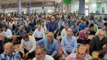 تصاویر/ اقامه نماز جمعه عبادی سیاسی بیرجند
