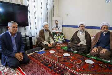 تصاویر / دیدار نماینده ولی فقیه در آذربایجان شرقی با خانواده «شهید علی یگانه» در ملکان