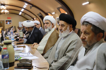 تصاویر/ برگزاری سلسله جلسات کمیسیون آموزش دبیرخانه شورای عالی حوزه علمیه خراسان در مجتمع مفتاح