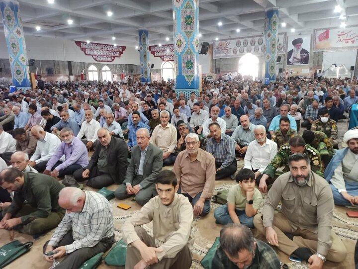 تصاویر/ اقامه نماز عبادی سیاسی جمعه کاشان
