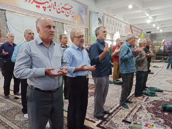 تصاویر/ اقامه نماز عبادی سیاسی جمعه کاشان