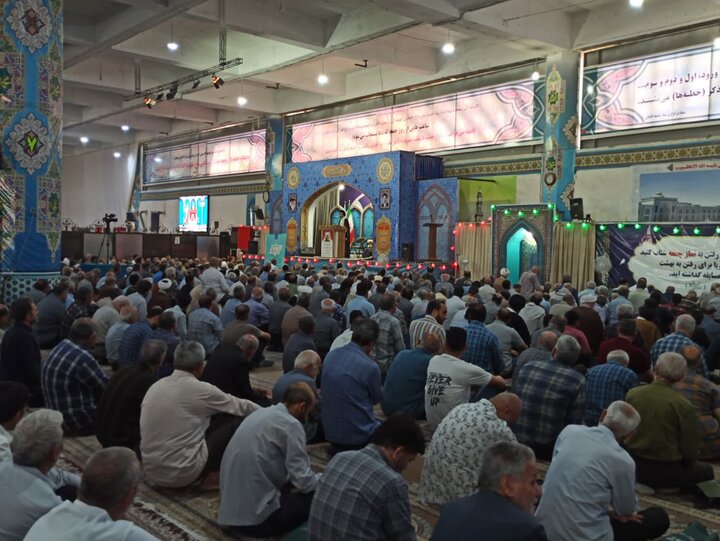 تصاویر/ اقامه نماز عبادی سیاسی جمعه کاشان