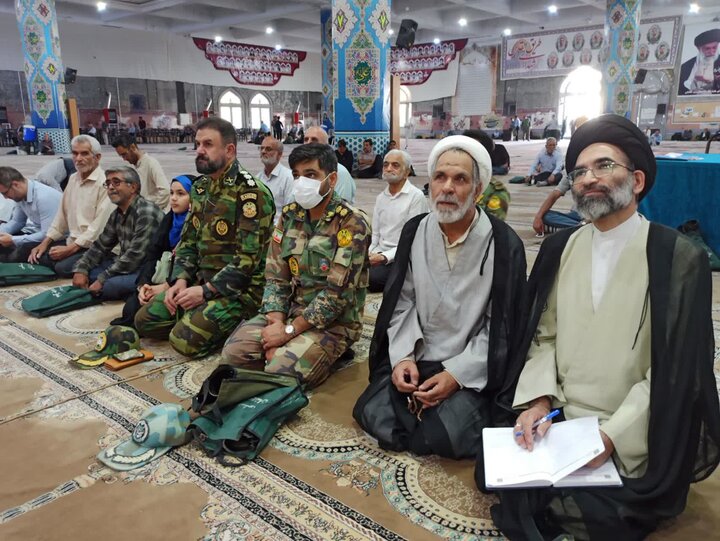 تصاویر/ اقامه نماز عبادی سیاسی جمعه کاشان