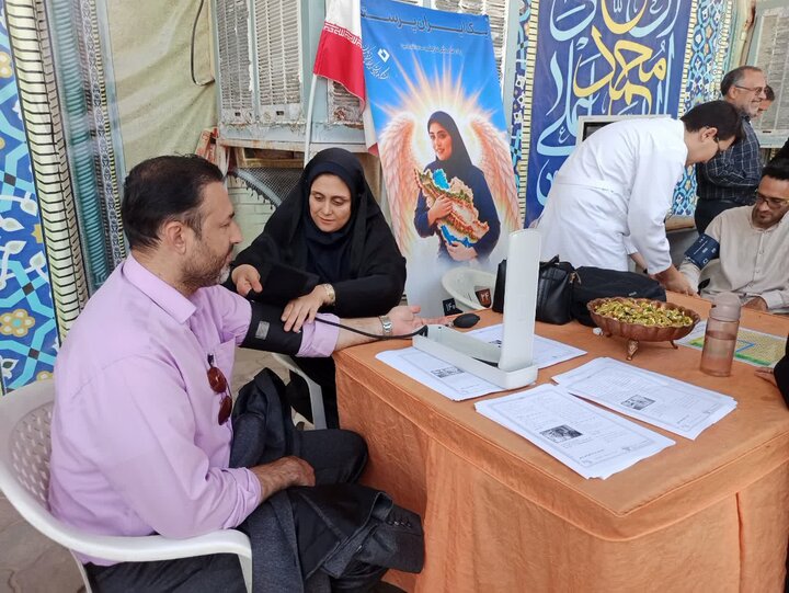 تصاویر/ اقامه نماز عبادی سیاسی جمعه کاشان