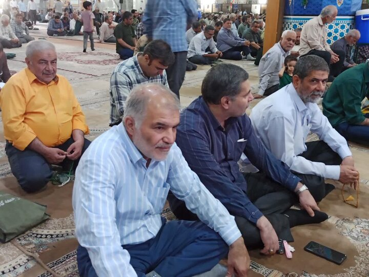 تصاویر/ اقامه نماز عبادی سیاسی جمعه کاشان