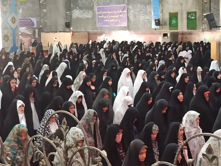 تصاویر/ اقامه نماز عبادی سیاسی جمعه کاشان