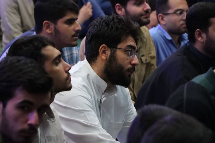 تصاویر/ محفل قرآن و عترت طلاب مدارس آیت‌الله مجتهدی و آیت‌الله حق‌شناس