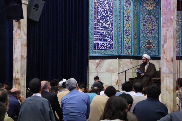 تصاویر/ محفل قرآن و عترت طلاب مدارس آیت‌الله مجتهدی و آیت‌الله حق‌شناس