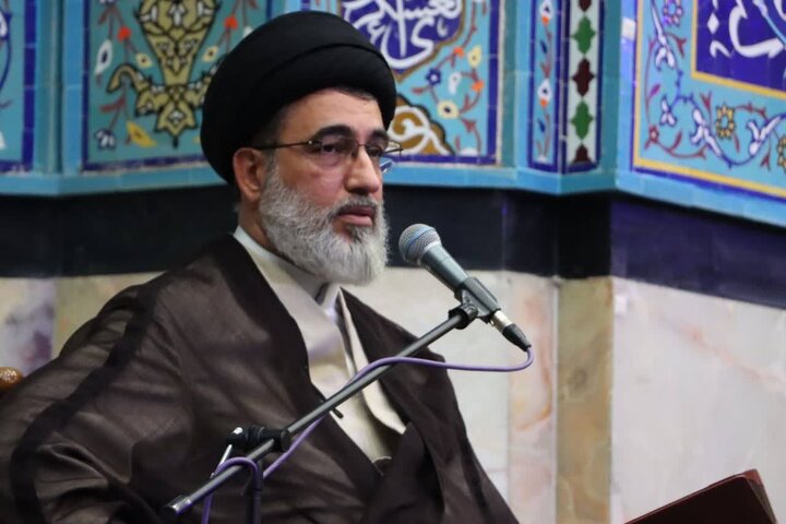 تصاویر/ محفل قرآن و عترت طلاب مدارس آیت‌الله مجتهدی و آیت‌الله حق‌شناس