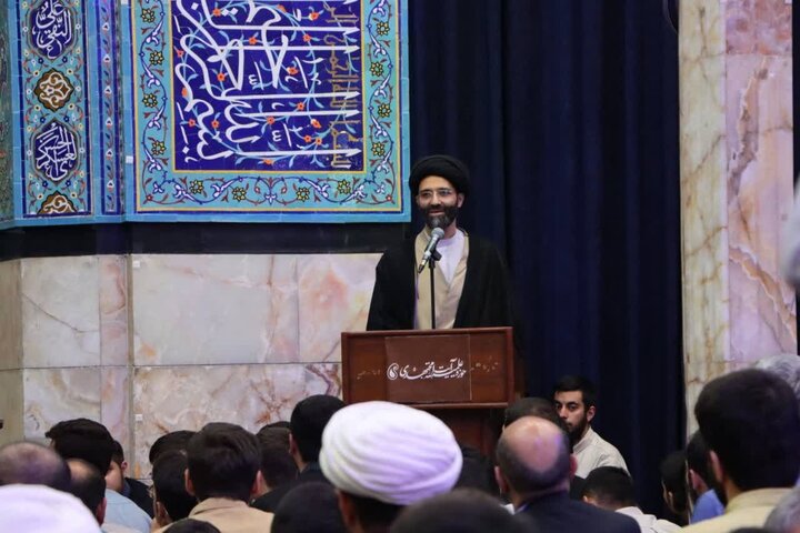 تصاویر/ محفل قرآن و عترت طلاب مدارس آیت‌الله مجتهدی و آیت‌الله حق‌شناس