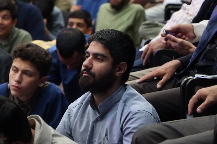 تصاویر/ محفل قرآن و عترت طلاب مدارس آیت‌الله مجتهدی و آیت‌الله حق‌شناس
