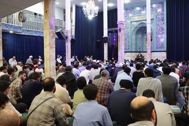 تصاویر/ محفل قرآن و عترت طلاب مدارس آیت‌الله مجتهدی و آیت‌الله حق‌شناس