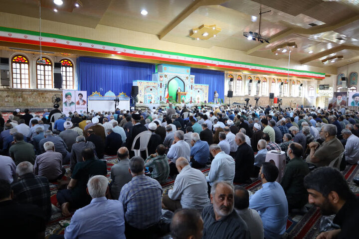تصاویر/ نماز عبادی سیاسی جمعه در شهرستان ساری