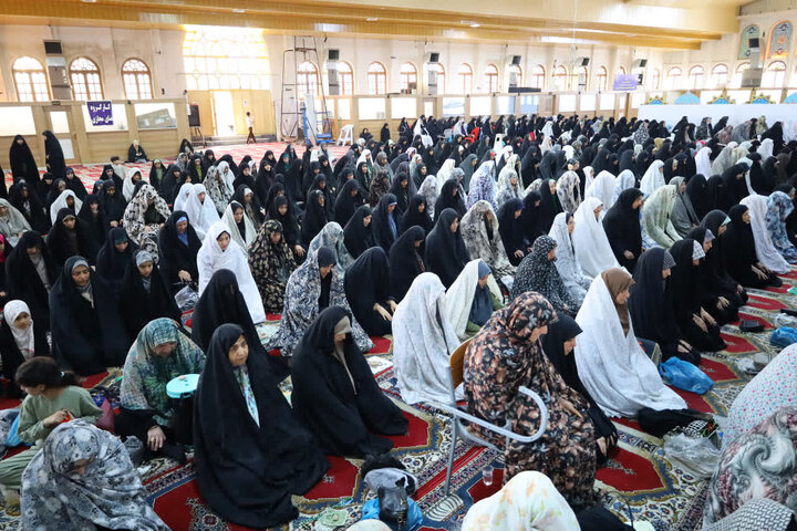 تصاویر/ نماز عبادی سیاسی جمعه در شهرستان ساری