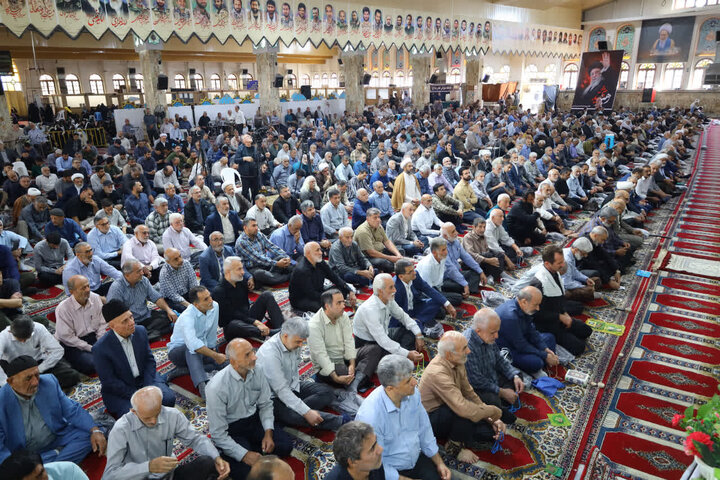 تصاویر/ نماز عبادی سیاسی جمعه در شهرستان ساری