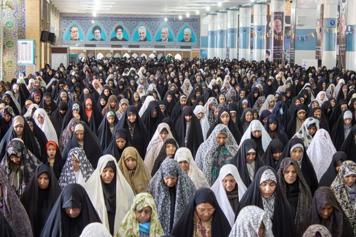 تصاویر/ اقامه نمازجمعه شهر کرمان