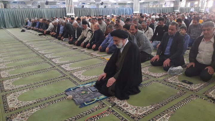 تصاویر/ نماز عبادی سیاسی جمعه در شهرکرد