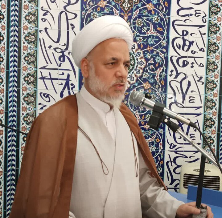 تصاویر/اقامه نماز عبادی سیاسی جمعه در ساوه