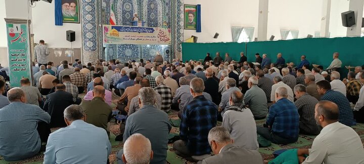 تصاویر/اقامه نماز عبادی سیاسی جمعه در ساوه