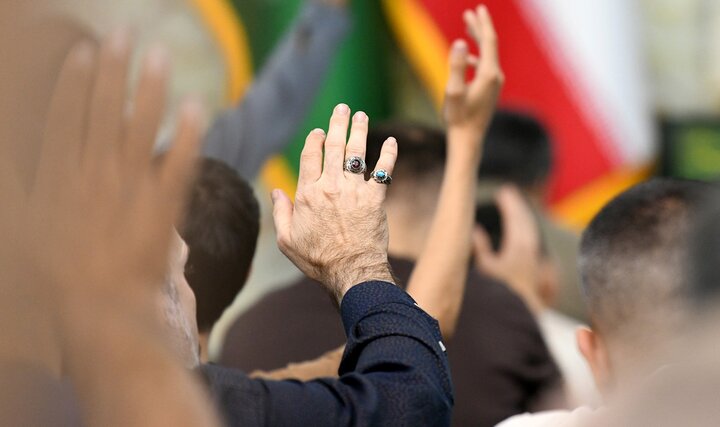 تصاویر/ غبارروبی مضجع حضرت عبدالعظیم(ع)