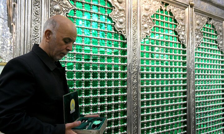 تصاویر/ غبارروبی مضجع حضرت عبدالعظیم(ع)