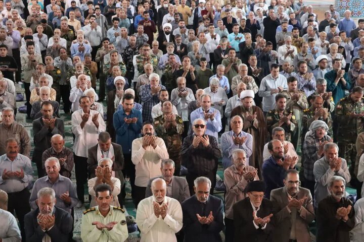تصاویر/اقامه نماز جمعه خرم آباد در مصلای الغدیر