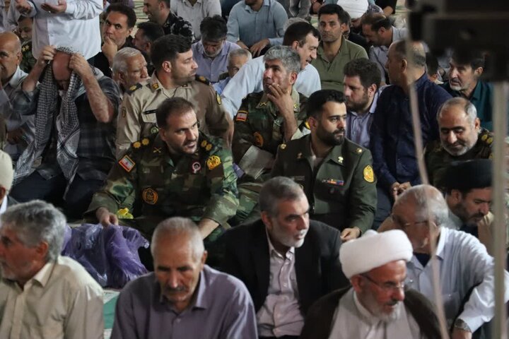 تصاویر/اقامه نماز جمعه خرم آباد در مصلای الغدیر