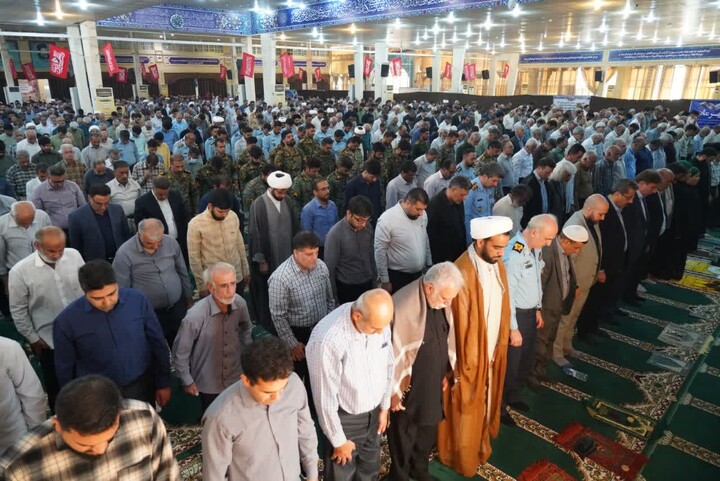 نماز جمعه بوشهر به روایت تصویر
