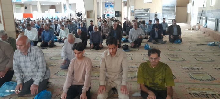 تصاویر/اقامه نماز عبادی سیاسی جمعه در خمین
