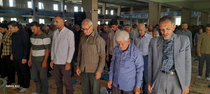 تصاویر/اقامه نماز عبادی سیاسی جمعه در خمین
