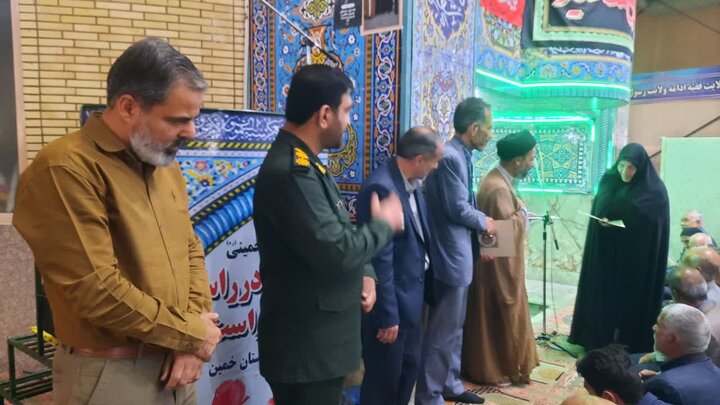 تصاویر/اقامه نماز عبادی سیاسی جمعه در خمین