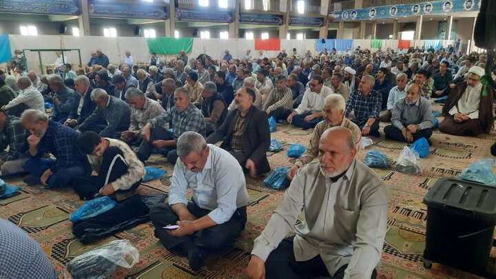 تصاویر/اقامه نماز عبادی سیاسی جمعه در خمین