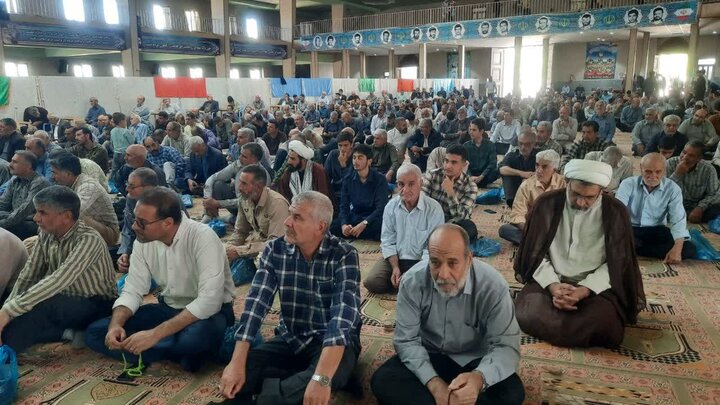 تصاویر/اقامه نماز عبادی سیاسی جمعه در خمین