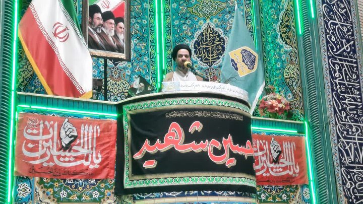 تصاویر/اقامه نماز عبادی سیاسی جمعه در خمین