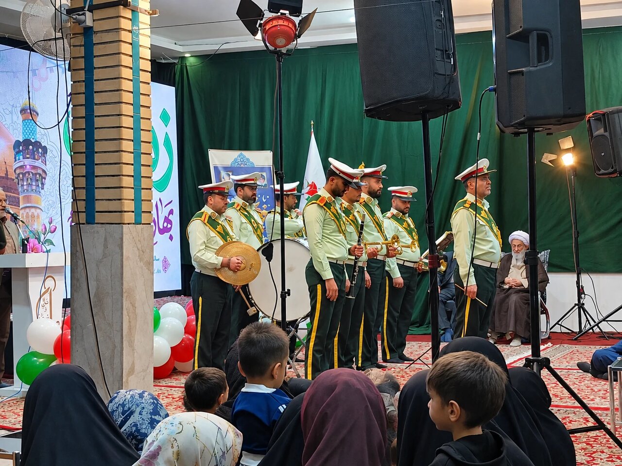 جشن بزرگ میلاد حضرت زینب کبری(س) با حضور خانواده‌های شهدا، ایثارگران، رزمندگان و جانبازان فاطمیون