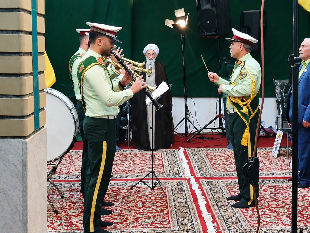 جشن بزرگ میلاد حضرت زینب کبری(س) با حضور خانواده‌های شهدا، ایثارگران، رزمندگان و جانبازان فاطمیون