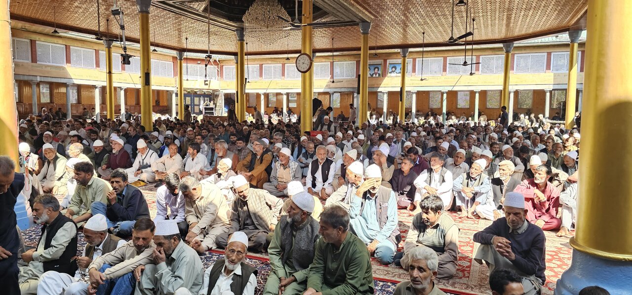 جوانی اللہ تعالیٰ کی اطاعت، قرآن فہمی اور اخلاقی ذمہ داریوں کی ادائیگی میں صرف کی جائے: آغا سید حسن الموسوی الصفوی