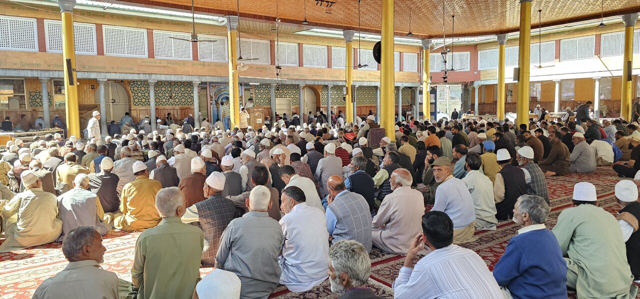 جوانی اللہ تعالیٰ کی اطاعت، قرآن فہمی اور اخلاقی ذمہ داریوں کی ادائیگی میں صرف کی جائے: آغا سید حسن الموسوی الصفوی