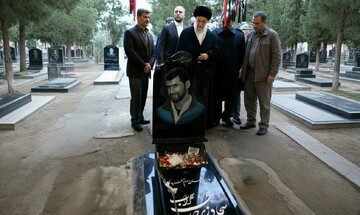 «به لطف خداوند حاضر هستم»؛ بخشی از وصیت‌نامه شهید سجاد زبرجدی به همراه نشانی مزار