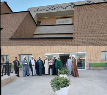 دیدار حوزویان آران وبیدگل با کادر درمان بیمارستان امام حسن مجتبی(ع)