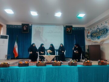 جشن میلاد حضرت زینب(س) در مدرسه علمیه حضرت زینب(س) آران و بیدگل برگزار شد+تصاویر
