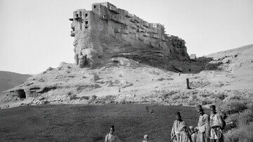 Iran's 1,800-Year-Old Izadkhast Fortress: The World's First Apartment Complex