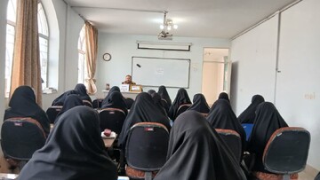 بصیرت، سپر جامعه در برابر فتنه‌ها است