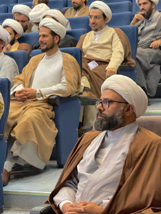 تصاویر / تجلیل از طلایه‌دارانِ جهاد و خدمت در تبریز؛ تکریم طلاب میدان‌دار شمال‌غرب کشور