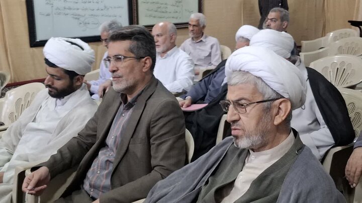 تصاویر/جشن میلاد حضرت زینب (س)از طرف نماینده مقام معظم رهبری در کاشان