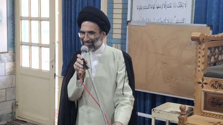 تصاویر/جشن میلاد حضرت زینب (س)از طرف نماینده مقام معظم رهبری در کاشان