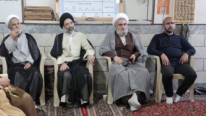 تصاویر/جشن میلاد حضرت زینب (س)از طرف نماینده مقام معظم رهبری در کاشان