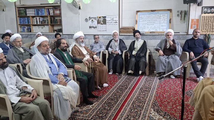 تصاویر/جشن میلاد حضرت زینب (س)از طرف نماینده مقام معظم رهبری در کاشان