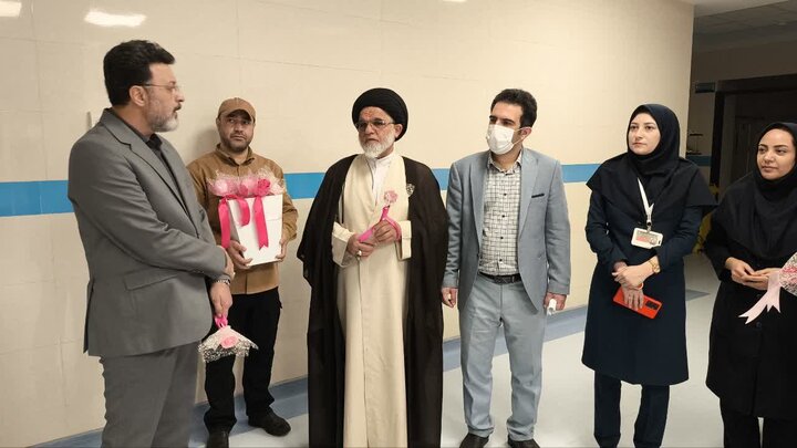 تجلیل امام جمعه شهرستان نطنز از پرستاران