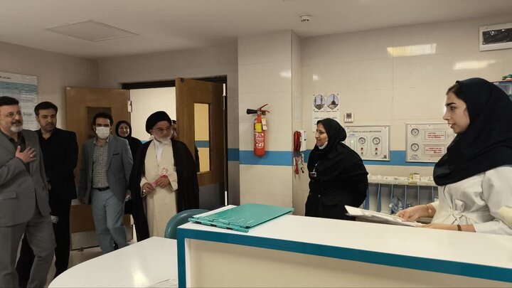 تجلیل امام جمعه شهرستان نطنز از پرستاران